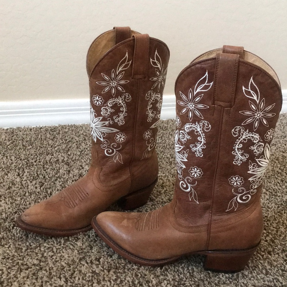 Shyanne Floral Boots